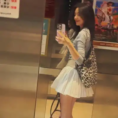 邹晨煜